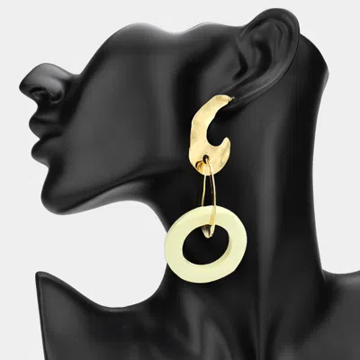 Fashnzfab Abstract Textured Metal Wooden Ring Link Dangle Earrings In Gold