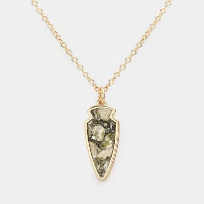 Fashnzfab Arrow Pendant Necklace In Gold