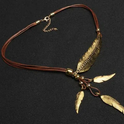 Fashnzfab Bohemian Leaf Rope Necklace In Gold
