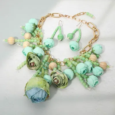 Fashnzfab Bold Chunky Floral Statement Necklace In Green