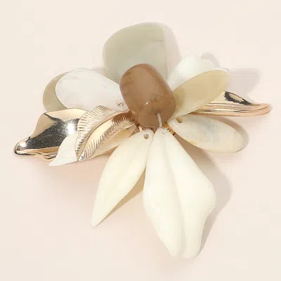 Fashnzfab Bold Floral Statemenet Pin Brooch In Purple