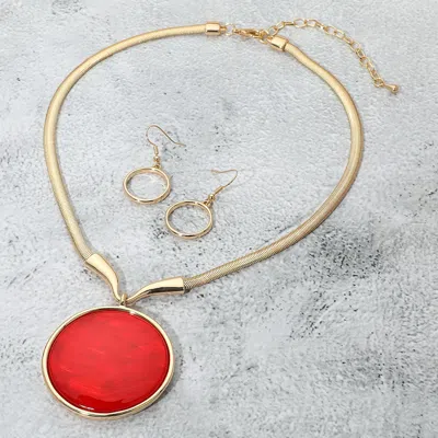 Fashnzfab Bold Marbled Round Pendant Statement Necklace In Gold