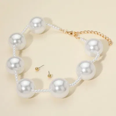 Fashnzfab Bold Oversized Pearl Station Beaded Statement Necklace In Metallic