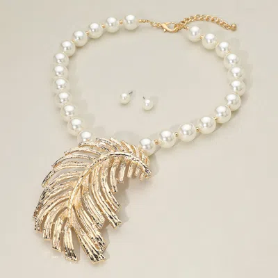 Fashnzfab Bold Textured Metal Leaf Pendant Accent Pearl Statement Necklace - Cream, Gold In Multi