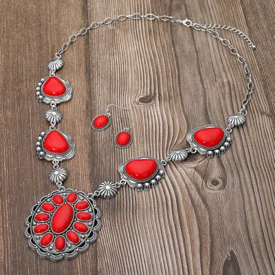 Fashnzfab Bold Vintage Oval Western Conch Pendant Statement Necklace - Red