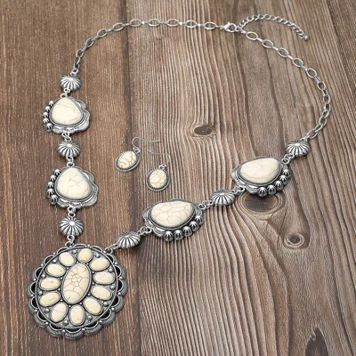 Fashnzfab Bold Vintage Oval Western Conch Pendant Statement Necklace - White