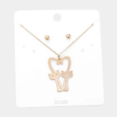 Fashnzfab Brass Metal Cats Heart Pendant Necklace In Gold