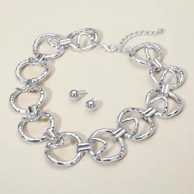 Fashnzfab Chunky Hammered Metal Link Statement Necklace - Rhodium In Multi