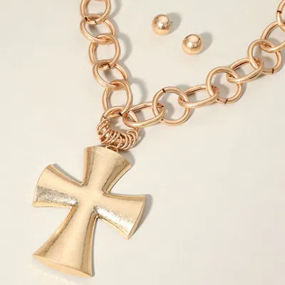 Fashnzfab Chunky Matte Metal Cross Pendant Pointed Chain Necklace In Gold