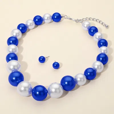 Fashnzfab Chunky Pearl Beaded Necklace In Blue