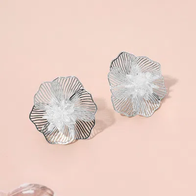 Fashnzfab Crystal Centered Elegant Cut Out Flower Stud Earrings In Silver