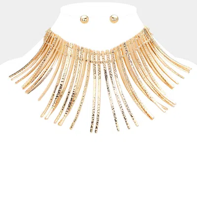 Fashnzfab Curved Metal Bar Fringe Armor Necklace In Gold