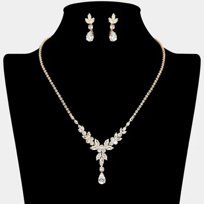 Fashnzfab Cz Teardrop Cluster Accent Marquise Floral Cluster Rhinestone Paved Necklace - Clear, Gold