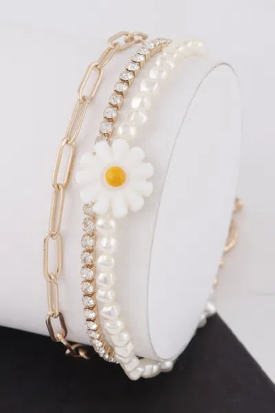 Fashnzfab Daisy Flower Toggle Bracelet In Silver