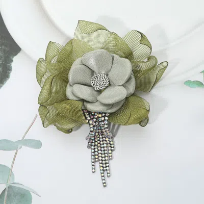 Fashnzfab Elegant Floral Fringe Pin Brooch In Green