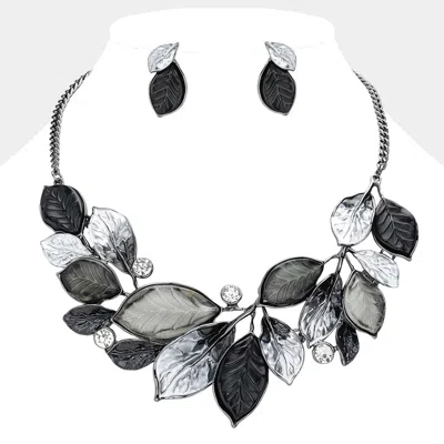 Fashnzfab Epoxy Leaf Vine Necklace - Black