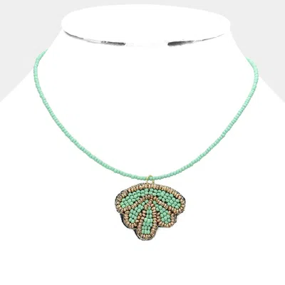 Fashnzfab Felt Back Seed Beaded Shell Pendant Necklace In Green