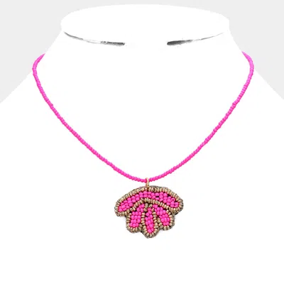 Fashnzfab Felt Back Seed Beaded Shell Pendant Necklace In Pink