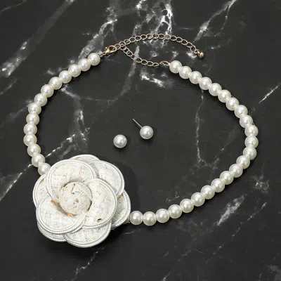 Fashnzfab Flower Accent Pearl Beaded Choker Necklace In Metallic
