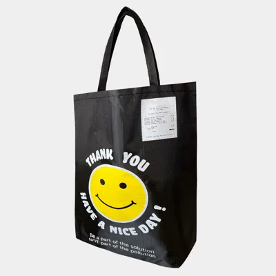 Fashnzfab Foldable Smile Pocket Shoulder Bag In Black