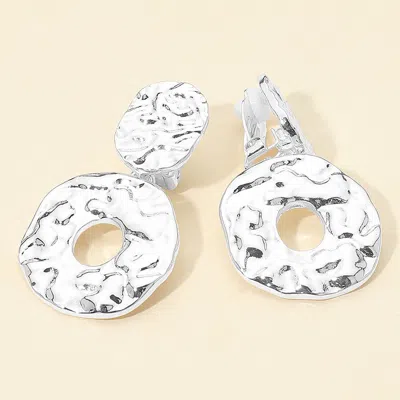 Fashnzfab Hammered Chunky Ring Link Dangle Clip On Earrings In Metallic