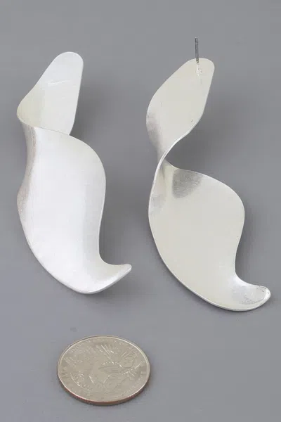 Fashnzfab Hammered Matte Swirl Earrings In Silver