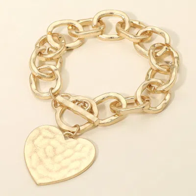 Fashnzfab Hammered Metal Heart Charm Chunky Chain Toggle Bracelet In Gold