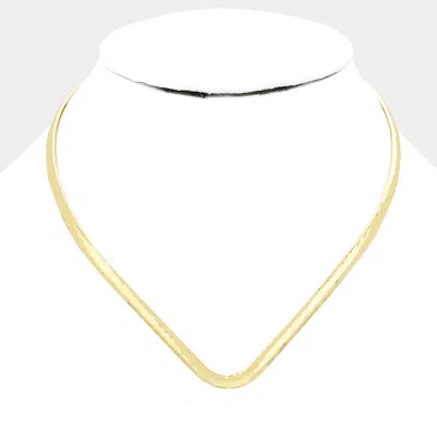 Fashnzfab Hammered Metal Open Choker Necklace In Gold