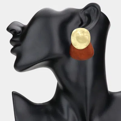 Fashnzfab Hammered Metal Wooden Plate Layered Earrings In Gold