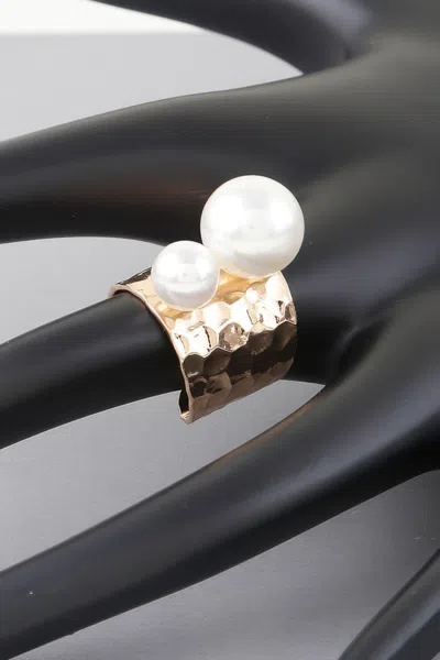 Fashnzfab Hammered Twin Pearl Ring In Gold