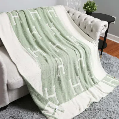 Fashnzfab Initial H Patterned Reversible Throw Blanket