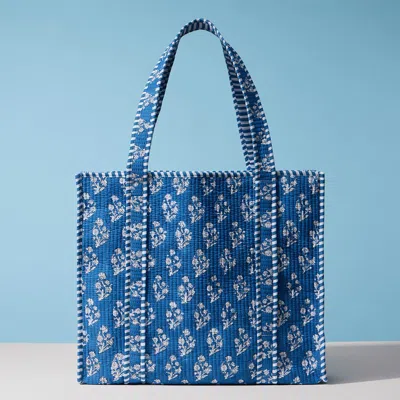 Fashnzfab Large Handmade Floral Pattern Quilted Carryall Tote Bag 15" X 18" X 5.5" In Blue