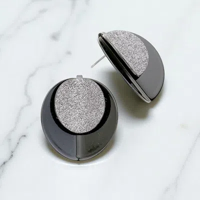 Fashnzfab Layered Shimmering Fold Round Disc Stud Earrings In Black