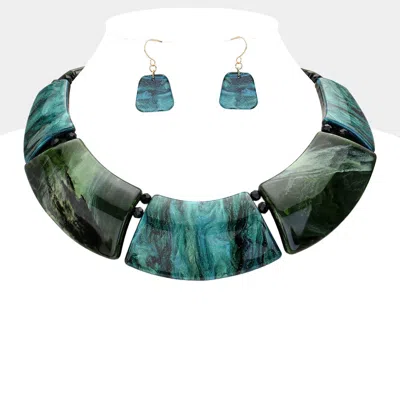 Fashnzfab Marble Print Resin Curved Bib Necklace In Green