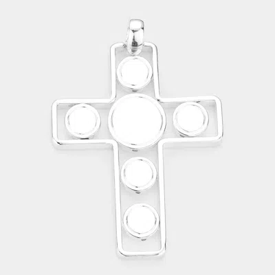 Fashnzfab Metal Cross Pendant In Silver