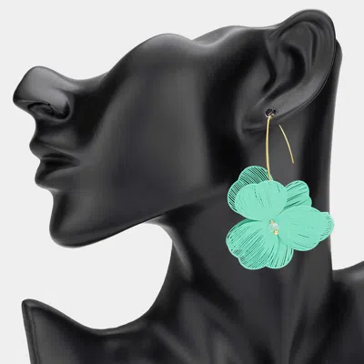 Fashnzfab Metal Cut Out Flower Dangle Earrings In Green