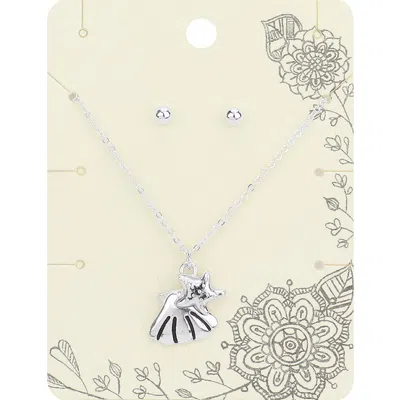 Fashnzfab Metal Shell Starfish Pendant Necklace In Multi