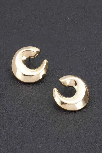 Fashnzfab Metal Vintage Stud Earrings In Gold