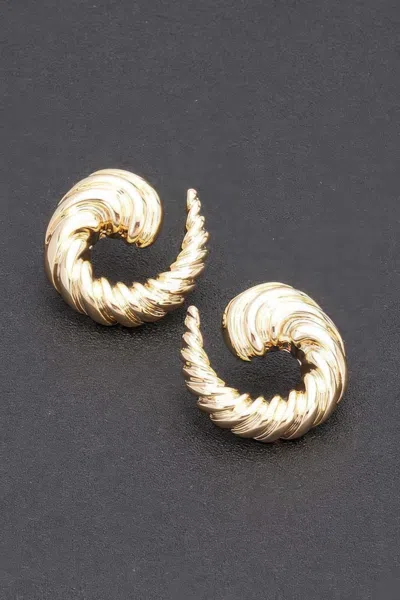 Fashnzfab Metal Vintage Stud Earrings In Silver