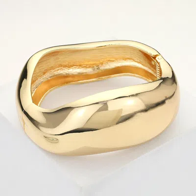 Fashnzfab Metal Wavy Hinged Bangle Bracelet In Gold