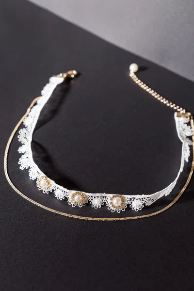 Fashnzfab Moon Crescent Pearls Choker In White