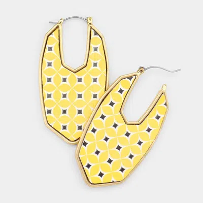 Fashnzfab Patterned Texture Printed Wood Dangle Pin Catch Earrings - Worn Gold, Yellow