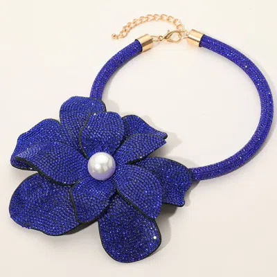 Fashnzfab Pearl Centered Bling Studded Oversized Flower Pointed Necklace In Blue