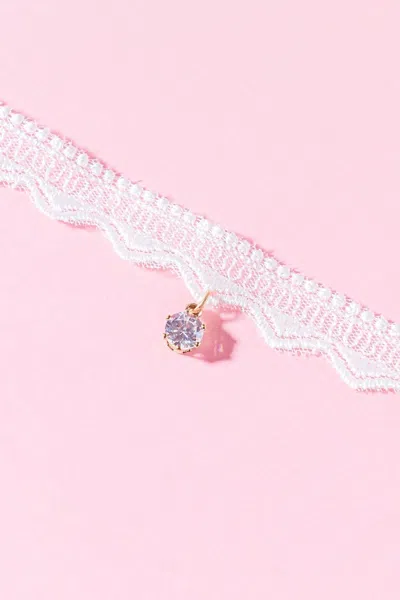 Fashnzfab Pretty In Love Choker In White