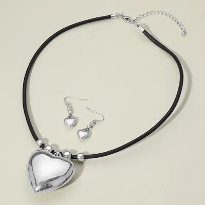 Fashnzfab Puffy Metal Heart Pendant Thread Necklace In Silver