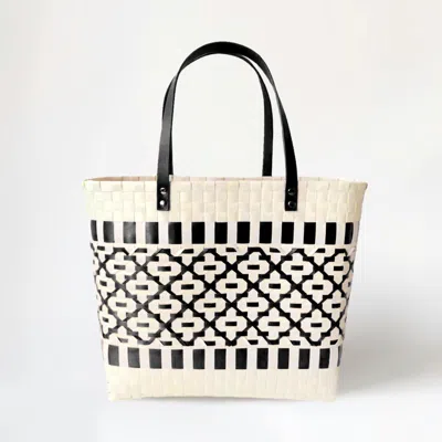 Fashnzfab Quatrefoil Patterned Basket Weave Tote Bag / Shoulder Bag In White