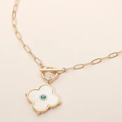 Fashnzfab Quatrefoil Toggle Charm Pendant Paperclip Chain Necklace In Pattern