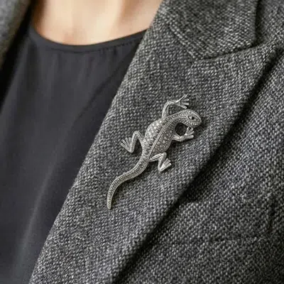 Fashnzfab Rhinestone Pave Lizard Pin Brooch In Silver