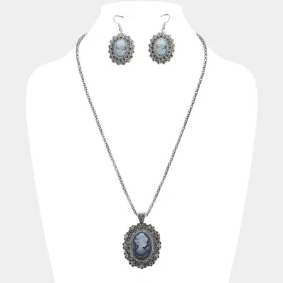 Fashnzfab Rhinestone Paved Cameo Pointed Pendant Necklace In Black
