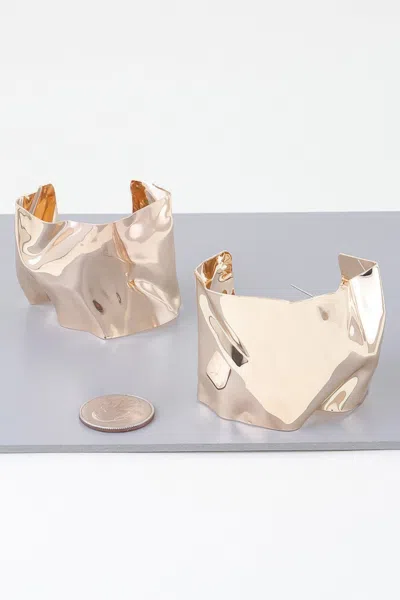Fashnzfab Ripple Plate Hoop Earrings In Gold